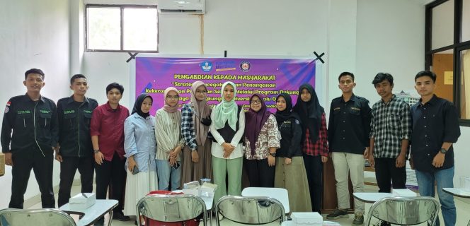 
 Foto bersama usai psikoedukasi pencegahan strategi pencegahan dan penanganan kekerasan dan pelecehan seksual melalui di lingkungan Universitas Halu Oleo. (Foto: Istimewa)
