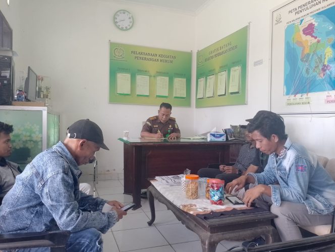 
 MPB Indonesia melaporkan  Direktur Utama Poltekes Kemenkes Kendari dan Pejabat Pembuat Komitmen di Kejati Sultra. Foto: Istimewa