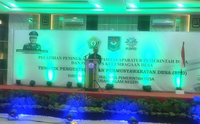 
 Pelaksanaan kegiatan pelatihan peningkatan kapasitas Aparatur Pemerintah Desa dan Pengurus Kelembagaan Desa di Kota Kendari. Foto : Istimewa