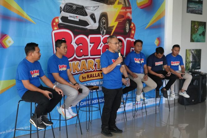 
 Manajemen Kalla Toyota Kendari menggelar konferensi pers bazar tukar tambah by kalla toyota. Foto: Istimewa  