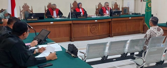 
 Sidang dugaan suap perizinan PT MIDI saat berlangsung. Foto: Dok Penafaktual.com