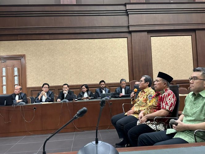 
 Sidang pembacaan putusan atas Eksepsi delapan terdakwa kasus PT Antam Blok Mandiodo di PN Tipikor Jakarta Pusat. Foto: Istimewa