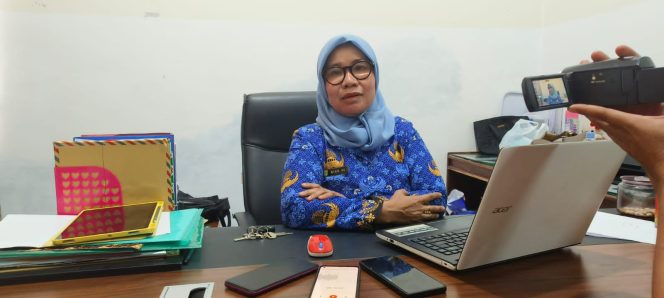 
 Asnia Nidi, Kabid Binwasnaker dan K3 Disnakertrans Sultra. Foto: Penafaktaul.com/hus