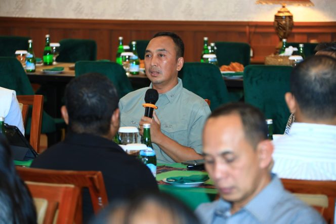 
 Kadiv Humas Polri Irjen Sandi Nugroho melaksanakan buka puasa bersama insan pers. Foto: Istimewa 
