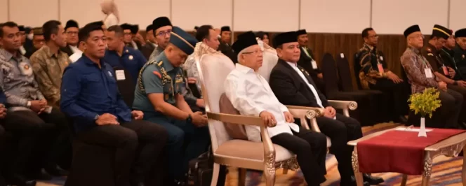 
 Wapres Ma’ruf Amin menghadiri Pengukuhan KDEKS Provinsi Sultra, di Ballroom Phinisi 2, Hotel Claro, Kota Kendari. Foto: Istimewa  