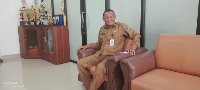 
 Kepala Dinas Pendidikan dan Kebudayaan Kabupaten Muna, Rahmad Raeba. Foto : Tim Penafaktual.Com