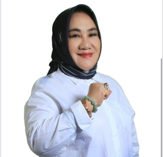 
 Bakal Calon Gubernur Sultra, Hj Tina Nur Alam. Foto: Istimewa 
