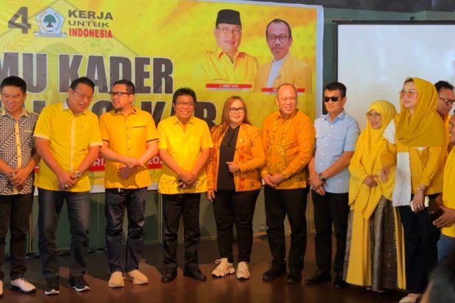 
 Ridwan Bae Sebut Golkar Sultra Semakin Baik di Tangan Herry Asiku