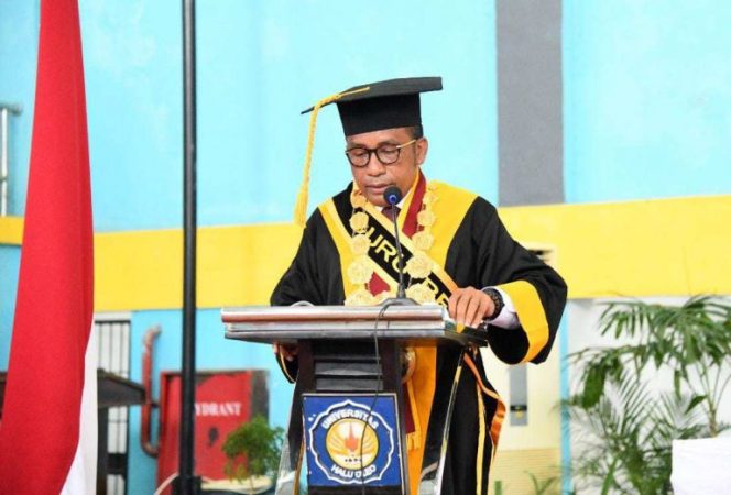 
 Rektor UHO Profesor Muhammad Zamrun Firihu. Foto: Istimewa  