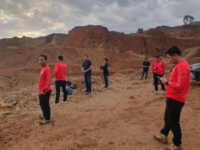 
 Personel Subdit IV Tipidter Ditreskrimsus Polda Sulawesi Tenggara (Sultra) melakukan patroli mining di Kabupaten Kolaka Utara. Foto: Istimewa