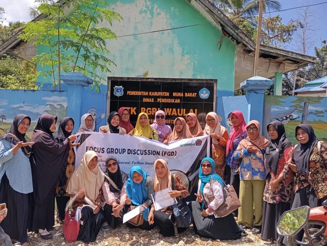 
 Tim penelitian dan pengabdian Program Studi PIAUD UNISDA Lamongan berkolaborasi dengan IGTKI Muna Barat menggelar kegiatan FGD kolaborasi Father Involvement dengan Sekolah. Foto: Istimewa