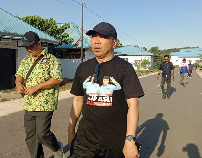 
 Andi Sololipu blusukan di Kolam Retensi Boulevar, Kelurahan Lepolepo, Kecamatan Baruga. Foto: Penafaktual.com