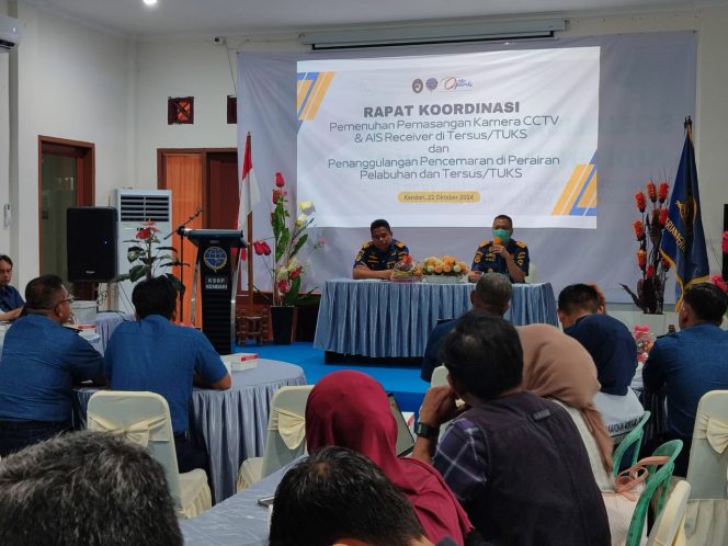 
 Rapat Koordinasi mengenai pemenuhan pemasangan kamera CCTV dan AIS Receiver di Tersus/TUKS dan penanggulangan pencemaran diperairan pelabuhan dan Tersus/TUKS. Foto: Penafaktual.com