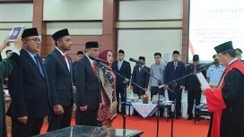 La Ode Tariala resmi dilantik sebagai Ketua Dewan Perwakilan Rakyat Daerah Sulawesi Tenggara. Foto: Istimewa