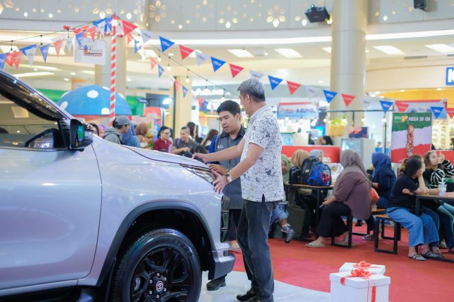 
 Kalla Toyota konsisten duduki tahta tertinggi pangsa pasar otomotif Sulawesi selama lima tahun terakhir. Foto: Istimewa