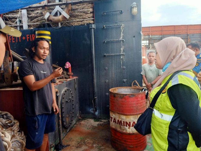 
 Kepala KUPP Lapuko, Nurbaya, saat mengunjungi lokasi PT SMS. Foto: Istimewa