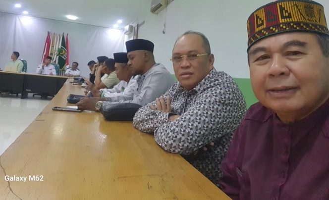 
					Wakil Ketua Umum DPP PBB, H. Ruksamin (berkacamata) hadir dalam rapat perdana pasca Muktamar VI di Denpasar. Foto: Istimewa