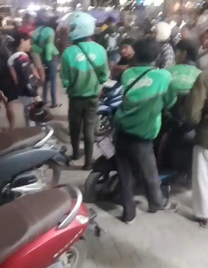 
 Ratusan pengemudi ojek online (ojol) di Kota Kendari melaporkan kerusakan motor mereka ke Polresta Kendari. Foto: Istimewa