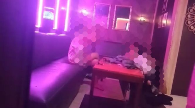 
 Screnshoot video asusila dalam ruang karaoke di Kabupaten Wakatobi Sulawesi Tenggara. Foto: Istimewa