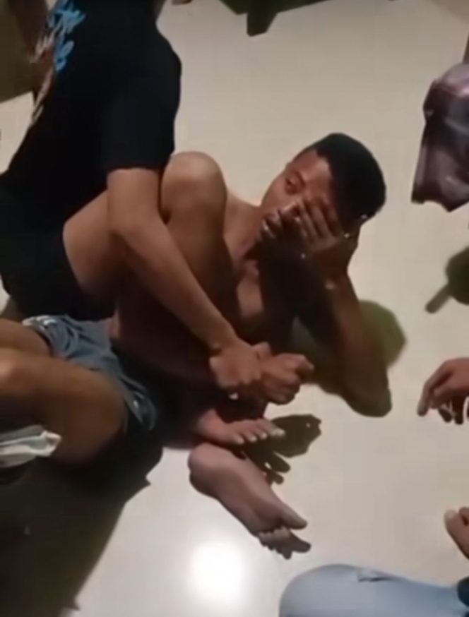 
 Pelaku pencurian Handphone di Muna diamankan warga. Foto: Istimewa