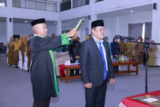 
 Syahrun, Kepala Dinas Perumahan dan Kawasan Permukiman Rakyat Kabupaten Bombana dilantik sebagai Pj Sekda. Foto: Istimewa