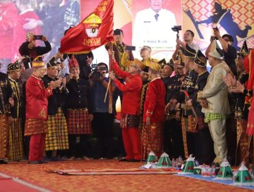 Prosesi pelantikan ketua dan pengurus DPP LAT. Foto: Istimewa  