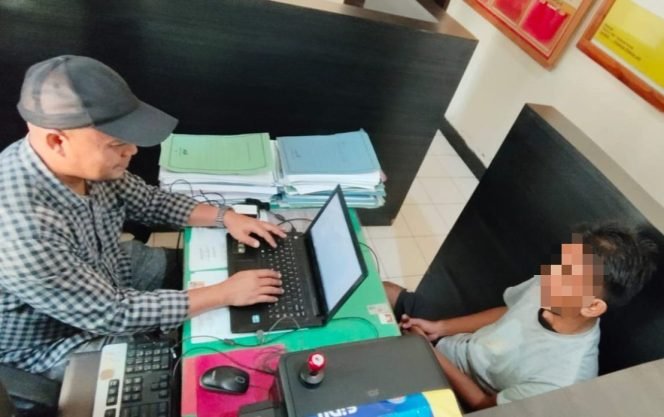 
 Polsek Baruga mengamankan penipuan dan penggelapan bermodus take over kendaraan dump truck. Foto: Istimewa