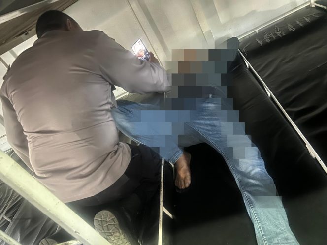 
 LMRB (41), seorang Pegawai Negeri Sipil (PNS) asal Kabupaten Muna Barat, ditemukan meninggal dunia di atas Kapal KM Aksar Saputra 08. Foto: Istimewa