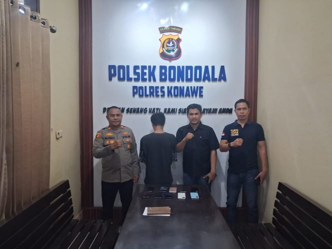 
 Polsek Bondoala berhasil mengamankan satu orang terduga pelaku pencurian barang elektronik berinisial FF. Foto: Istimewa