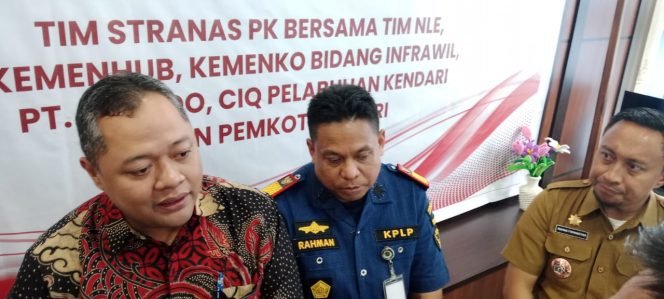 
 Koordinator Harian Stranas PK, Didik Mulyanto (kiri) saat memberikan keterangan pers. foto: penafaktual.com
