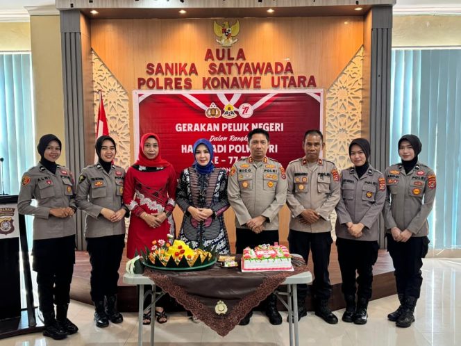 
 Hari Jadi Polwan ke-77, Polres Konawe Utara Gelar Syukuran dan Berikan Penghargaan