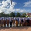 Kasat Lantas Polres Konawe Utara memberikan pesan keselamatan lalu lintas kepada ratusan pelajar SMA Negeri 1 Asera, Kabupaten Konawe Utara. Foto: Istimewa  