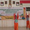 Siswa sekolah dasar di Kecamatan Lainea, Kabupaten Konawe Selatan, mengikuti kegiatan Senam Indonesia Hebat yang diselenggarakan oleh Tim Dosen Universitas Halu Oleo (UHO) Jurusan Penjaskesrek dan Universitas Negeri Makassar Jurusan Sosiologi melalui Program Pengabdian kepada Masyarakat (PKM). Foto: Istimewa  