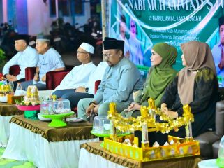 Dinas Pendidikan dan Kebudayaan (Disdikbud) Kabupaten Bombana menggelar acara peringatan Maulid Nabi Muhammad SAW yang Bupati Bombana, Ir. H. Burhanuddin. Foto: Istimewa