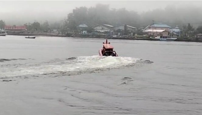 
 Operasi pencarian Tim SAR terhadap pria hilang di perairan Wawonii, Konkep. Foto: Istimewa.