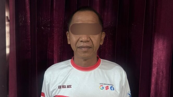 
 Guru SMP di Kendari inisial MY (55) diamankan polisi. Foto: Istimewa