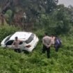 Honda Brio Terperosok di  Desa Tangalino, Kecelakaan Lembo, Konut. Foto: Istimewa