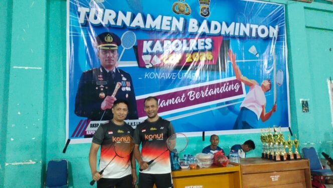 
 Kapolres Konut Buka Turnamen Badminton, 30 Pasang Peserta Berebut Juara