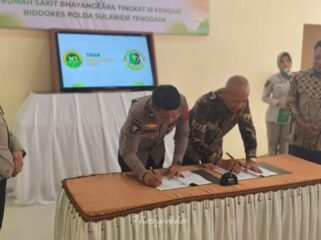 Tiran Nusantara Grup dan RS Bhayangkara Kendari menandatangani MoU. Foto: Istimewa