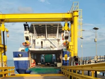 Kapal Ferry KMP Oputa Yi Koo Dihentikan