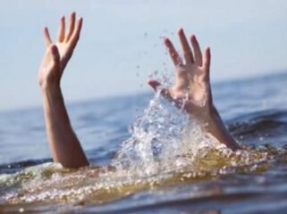 Ilustrasi seseorang tenggelam. sumber: Republika