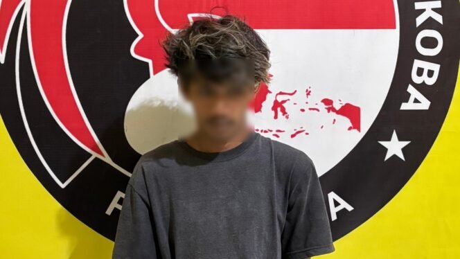 
 Pria insial SR (21) di tangkap polisi diduga terlibat tindak pidana narkotika. Foto: Istimewa