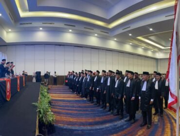 Prosesi pelantikan 41 advokat KAI Sultra. Foto: Istimewa