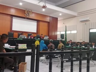 Tiga saksi diperiksa pada sidang kasus korupsi kapal pesiar Azimut Yachts Atlantis Pemprov Sultra. Foto: penafaktual.com