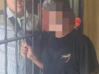 Oknum ASN di Pasarwajo Buton mendekam di balik jeruji besi tahanan Polres Buton diduga cabuli dua anak di bawah umur. Foto: istimewa.