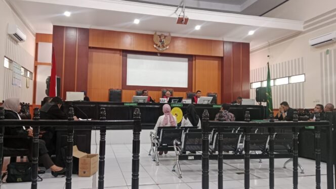 
 Sidang pembacaan dakwaan kasus tindak pidana korupsi Kantor Penghubung Sultra di Jakarta. Foto: penafaktual.com