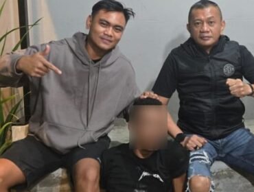Terduga pelaku tindak pidana pencurian insial K (tengah) diringkus polisi di Kendari. Foto: Istimewa