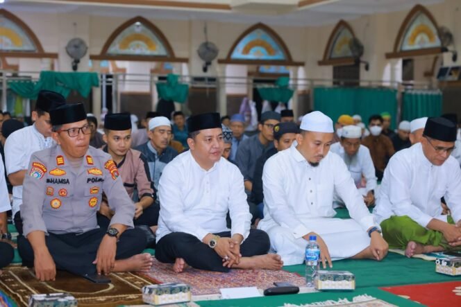 
 Pemerintah Kabupaten (Pemkab) Bombana menggelar peringatan Nuzulul Qur’an 1447 H yang dipusatkan di Masjid Agung Nurul Iman 