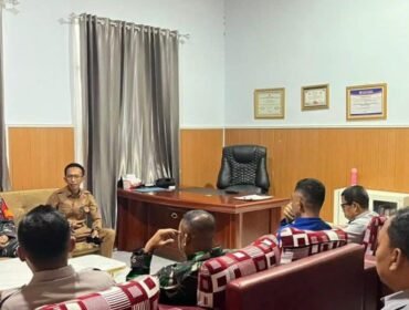 
Dishub Rakor Bersama Forum Lalu Lintas bahas terkait persiapan antisipasi arus mudik dan arus balik wilayah Kabupaten Bombana. Foto: istimewa
