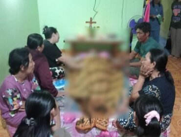 Suasana duka di rumah petani yang meninggal usai tersambar petir di Konawe. Foto: Istimewa